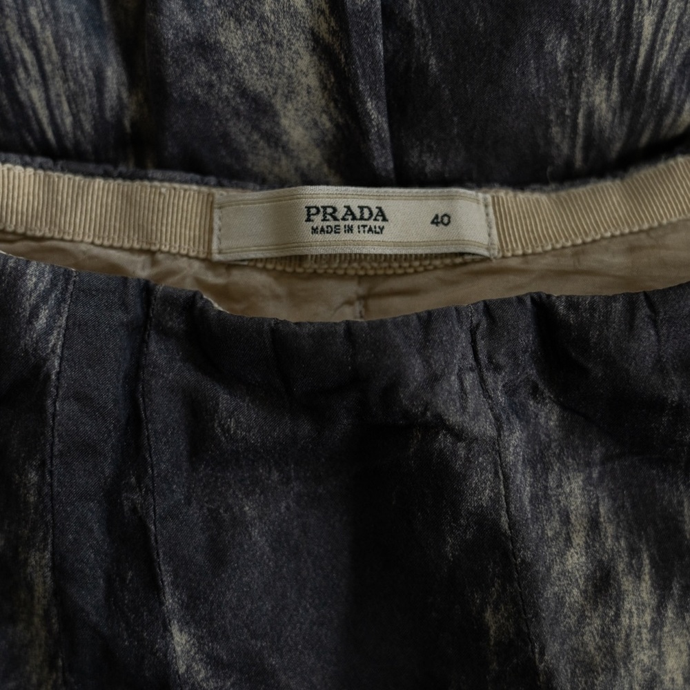 SOLD- PRADA silk skirt - Picture 12 of 12